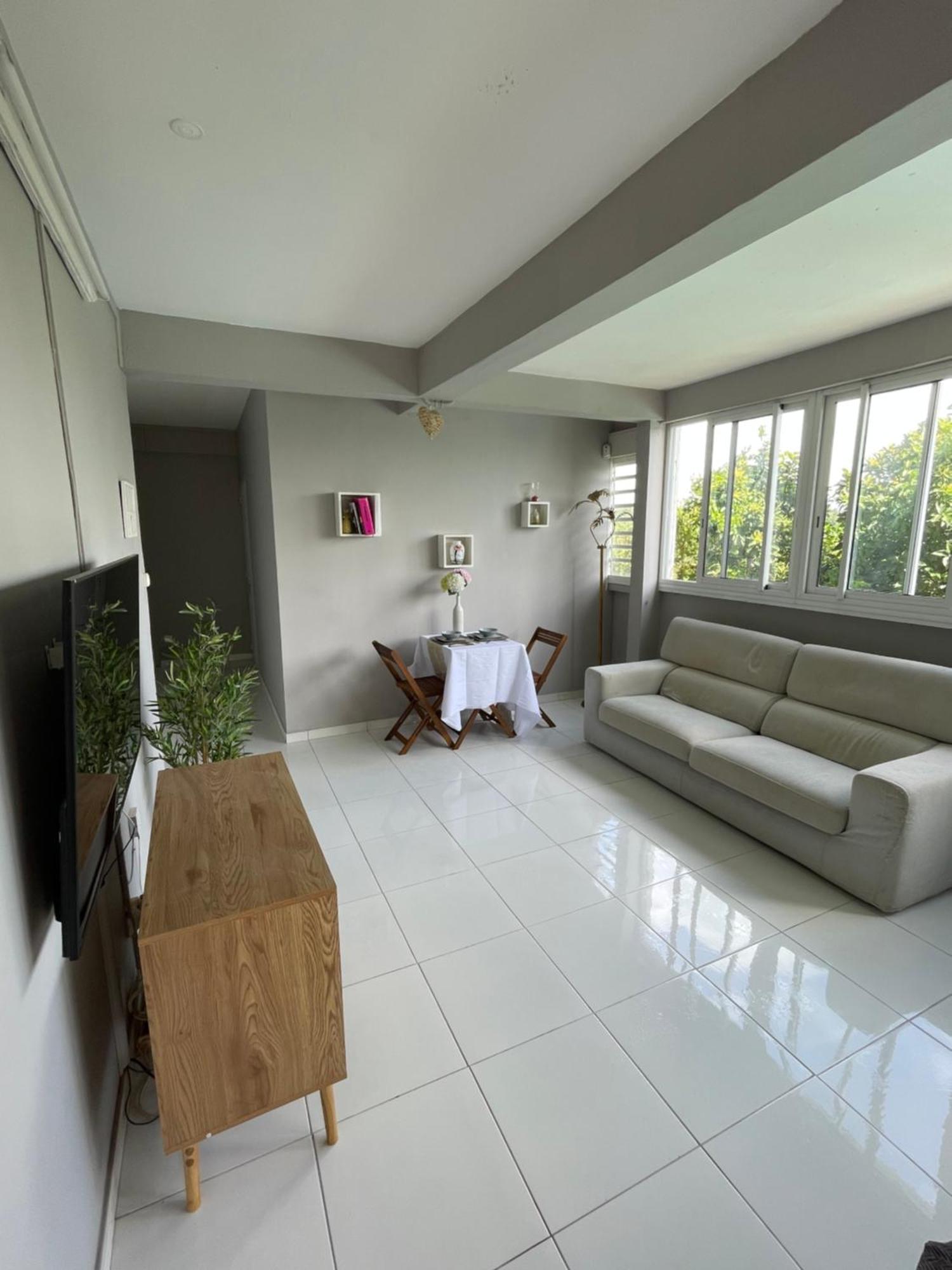 Appartement Lalau Avec Vue Sur La Mer Et Piscine Schoelcher Dış mekan fotoğraf