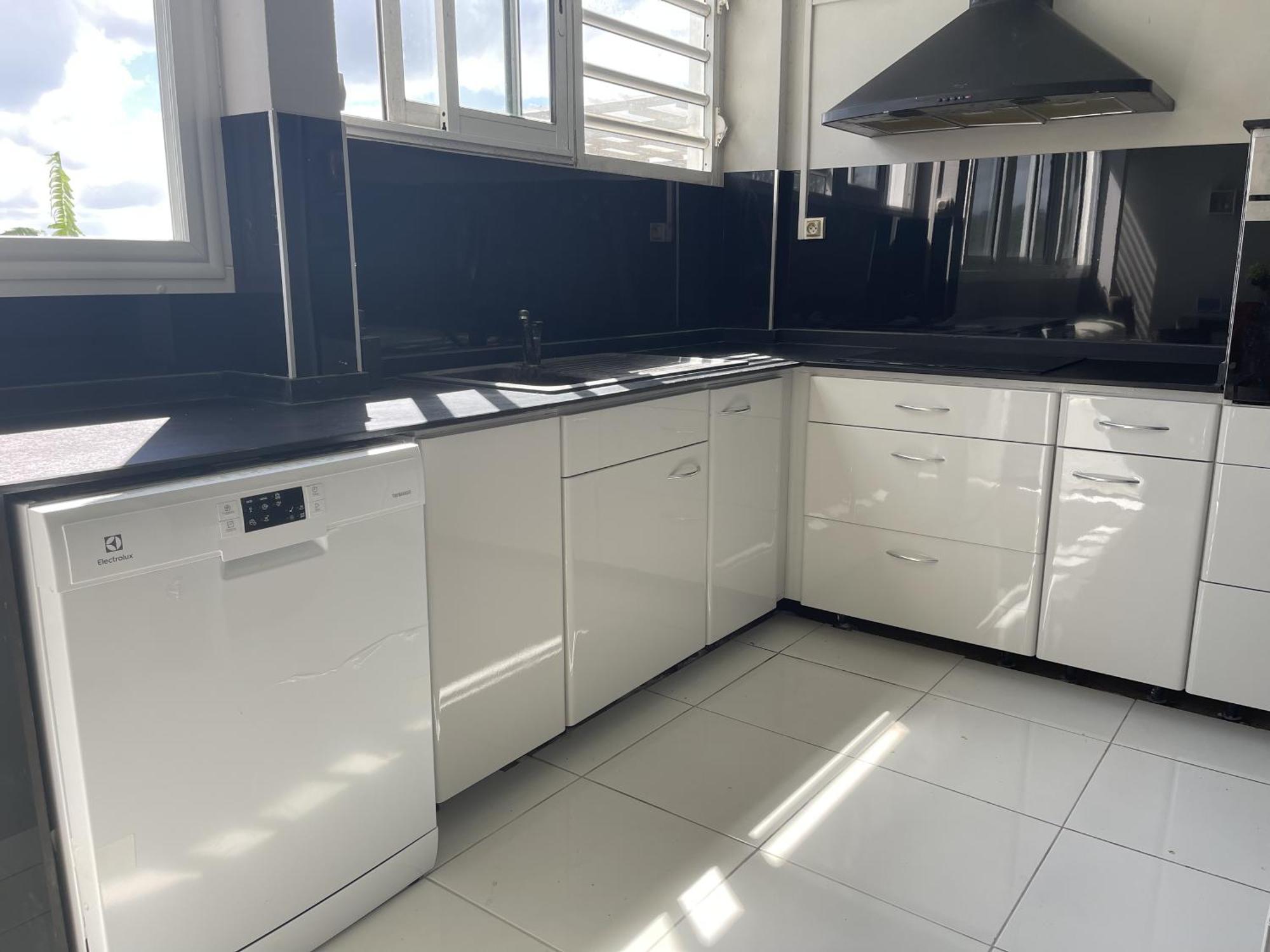 Appartement Lalau Avec Vue Sur La Mer Et Piscine Schoelcher Dış mekan fotoğraf